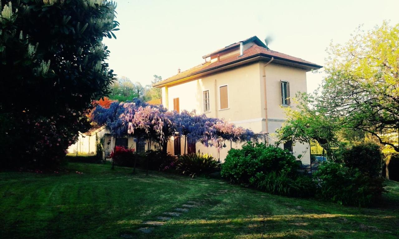 Swanlake Rooms Nebbiuno Exterior photo
