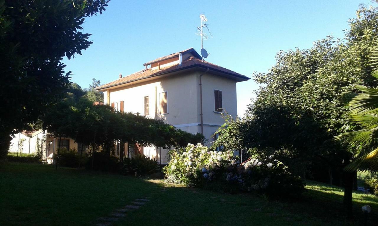 Swanlake Rooms Nebbiuno Exterior photo